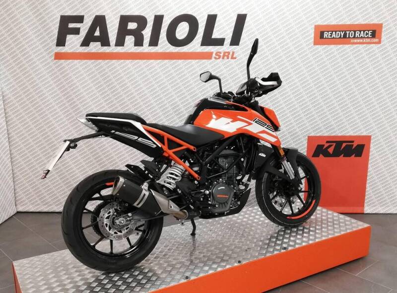 125 Duke ABS (2017 - 20) usata bergamo