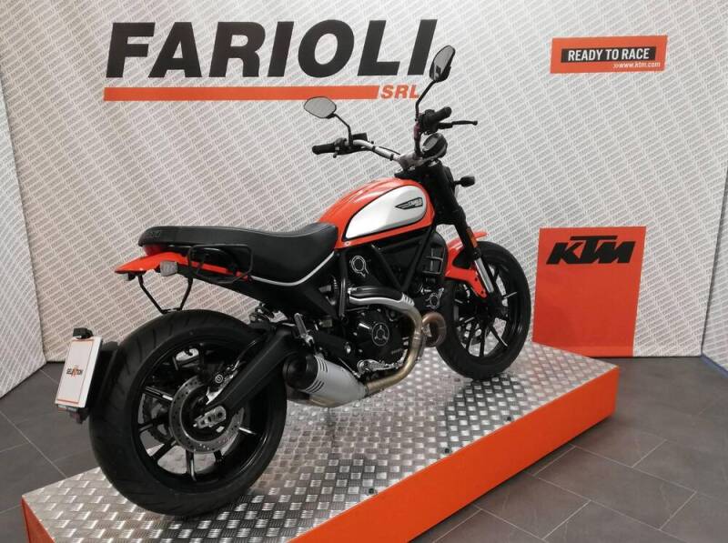 Scrambler 800 Icon (2017 - 2020) usata bergamo