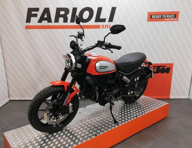 Scrambler 800 Icon (2017 - 2020) usata bergamo