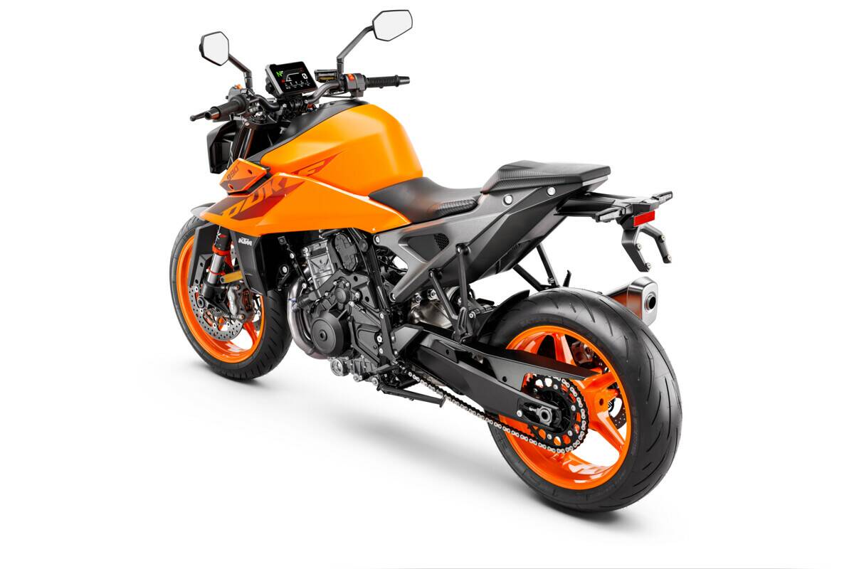 Moto KTM  2024 990 Duke Bergamo Pronta Consegna