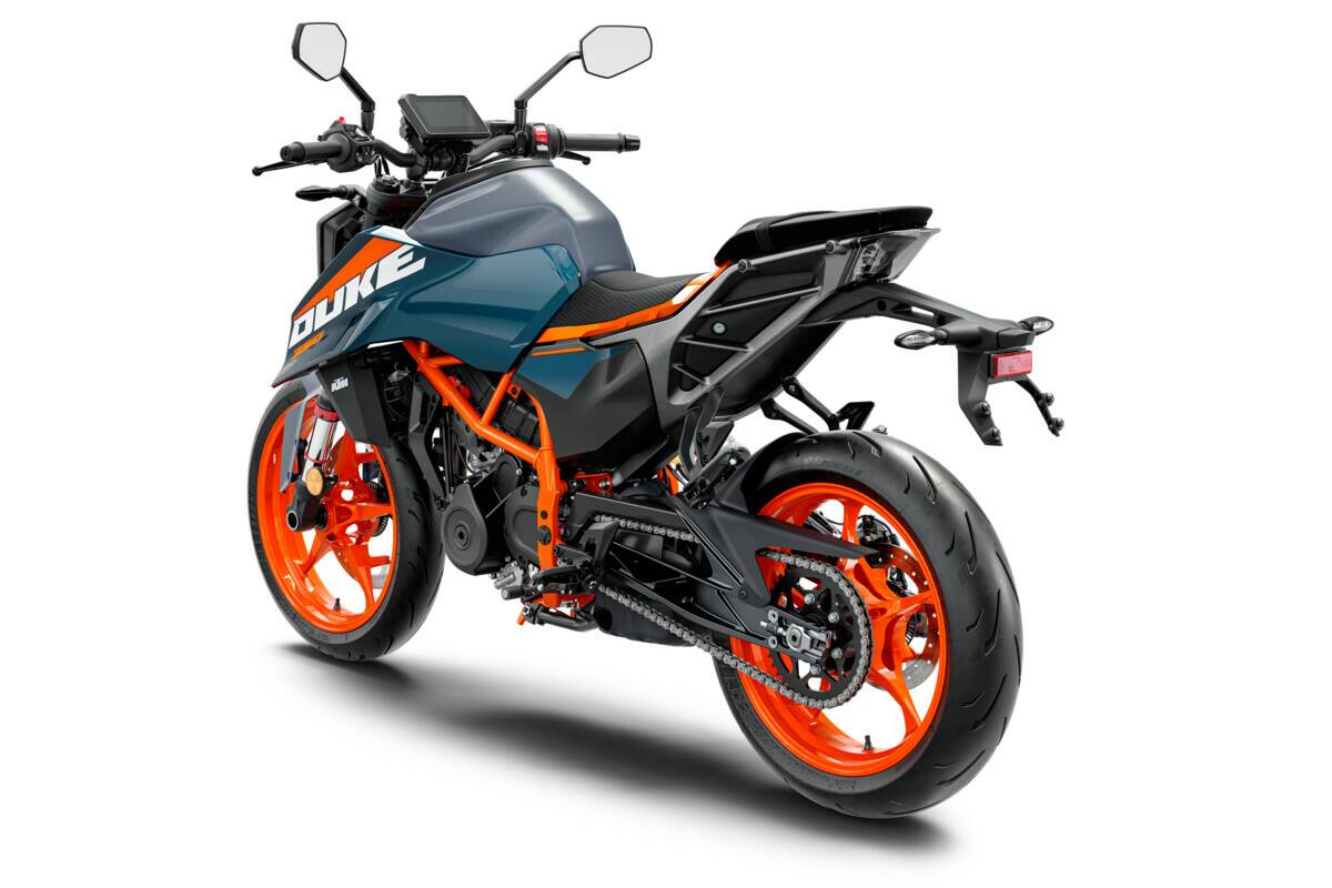 Moto KTM  2024 390 Duke Bergamo Pronta Consegna