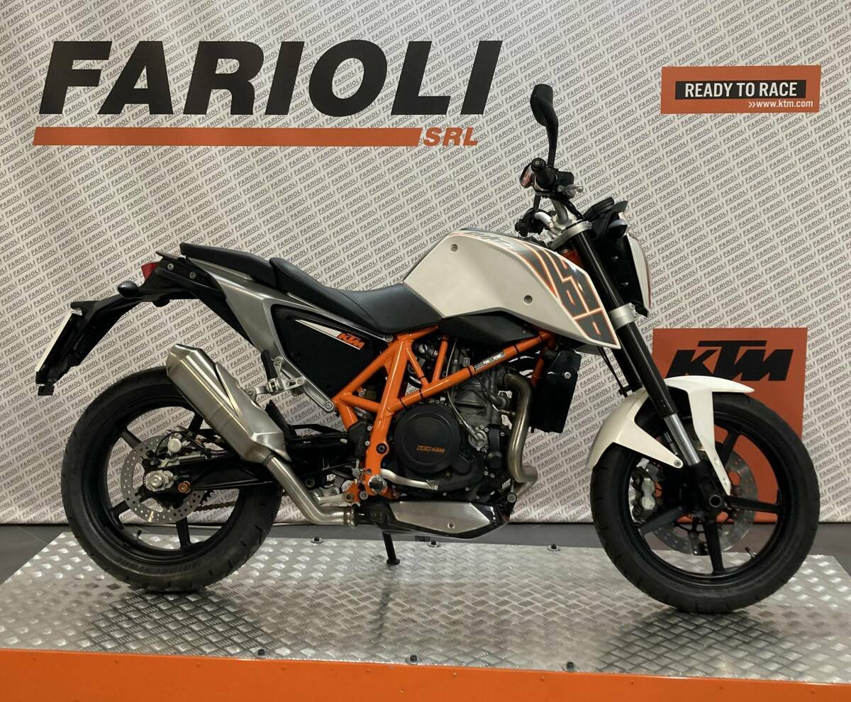 KTM 690 DUKE 2012 usata bergamo