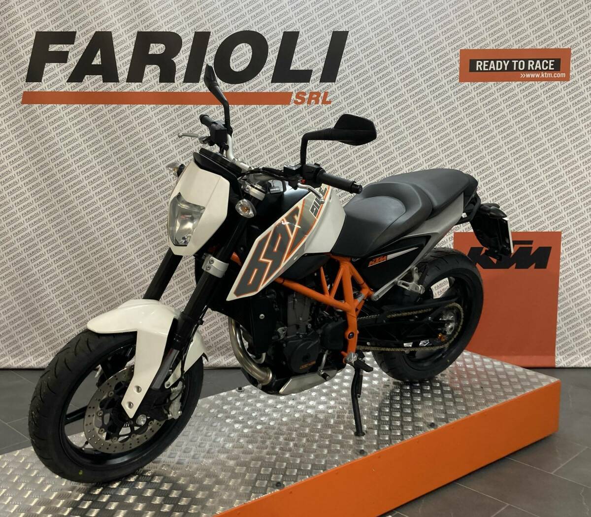 KTM 690 DUKE 2012 usata bergamo