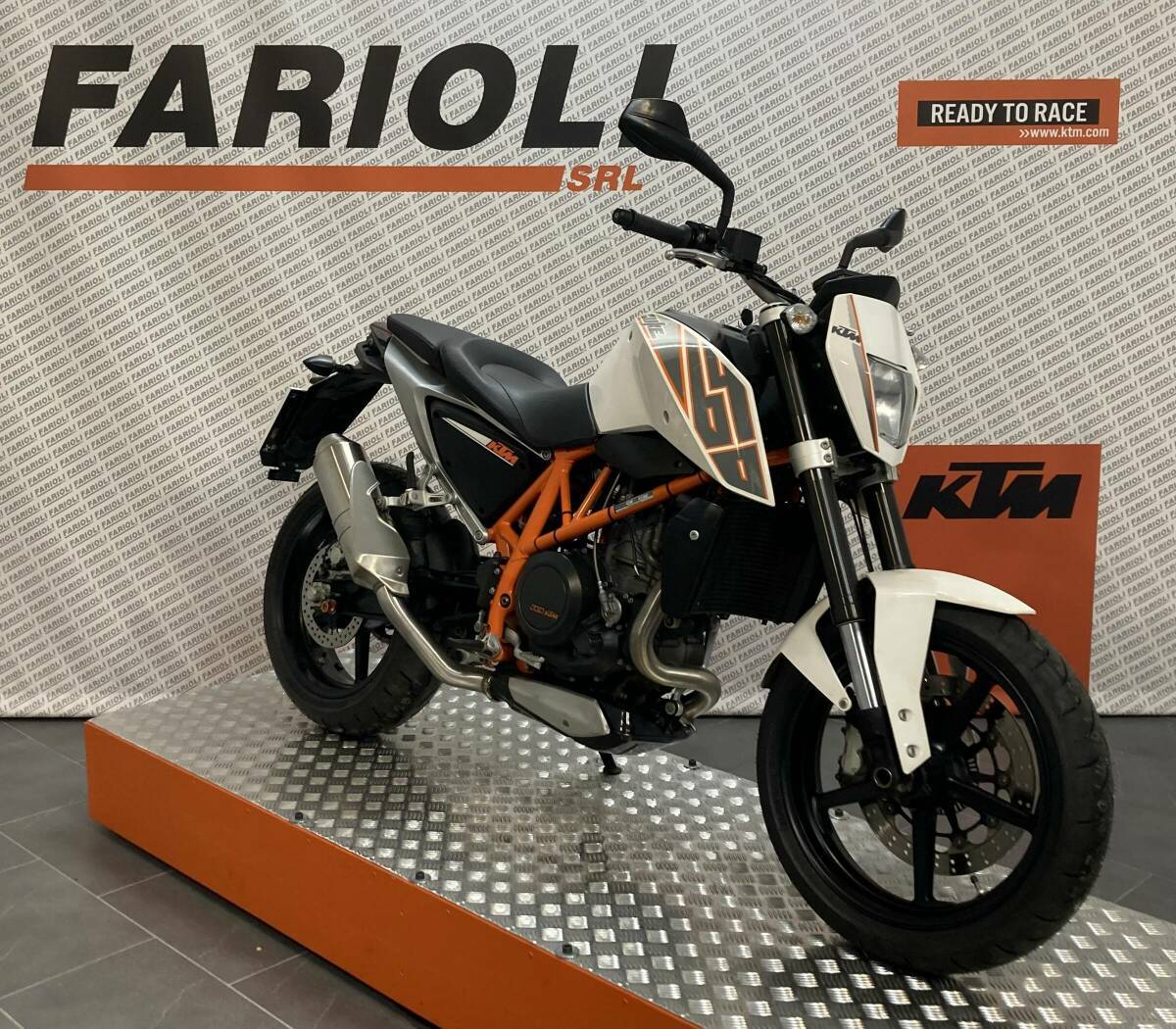 KTM 690 DUKE 2012 usata bergamo