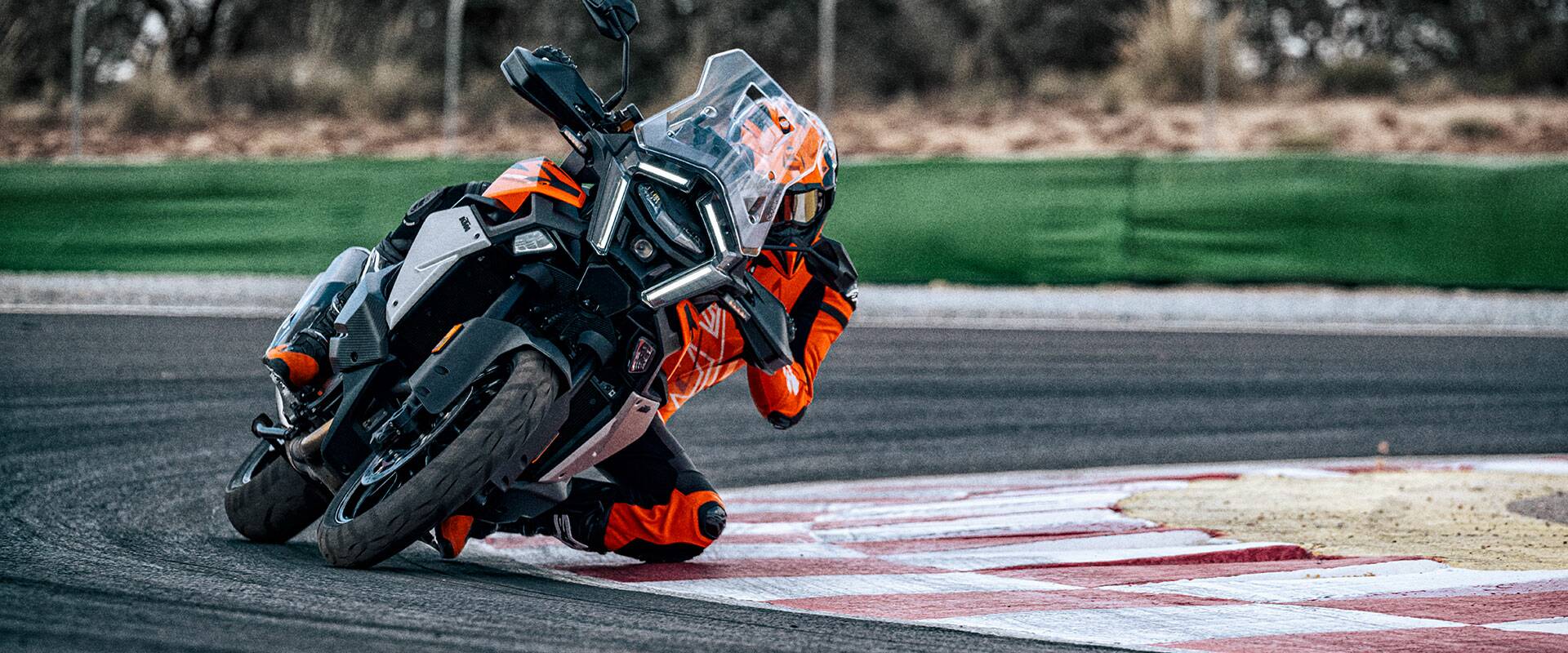 2025 KTM 1390 Super Adventure S EVO usata bergamo